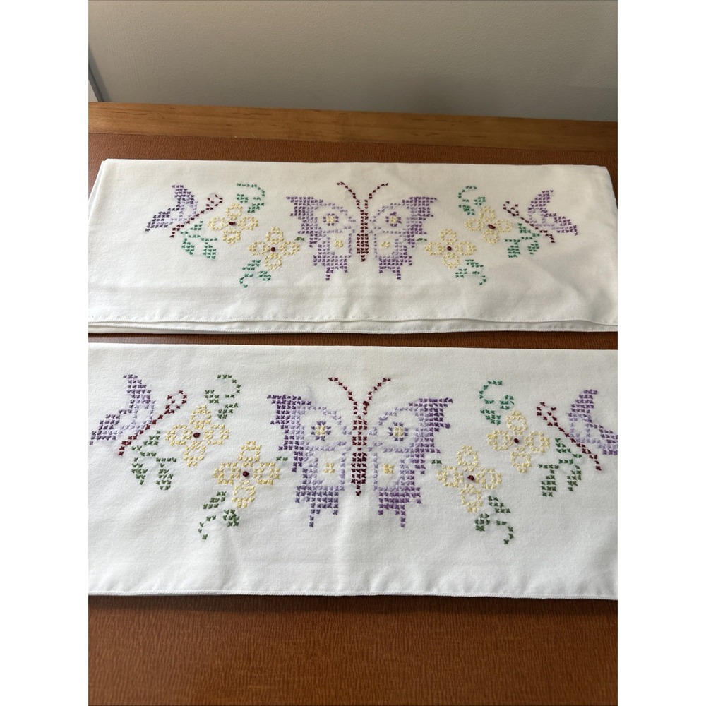 Vtg‎ Pair Of Hand Stitched Cotton Pillowcases With Butterflies & Flowers